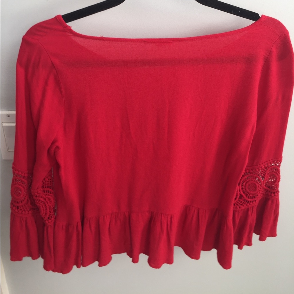 Red long sleeve crop top